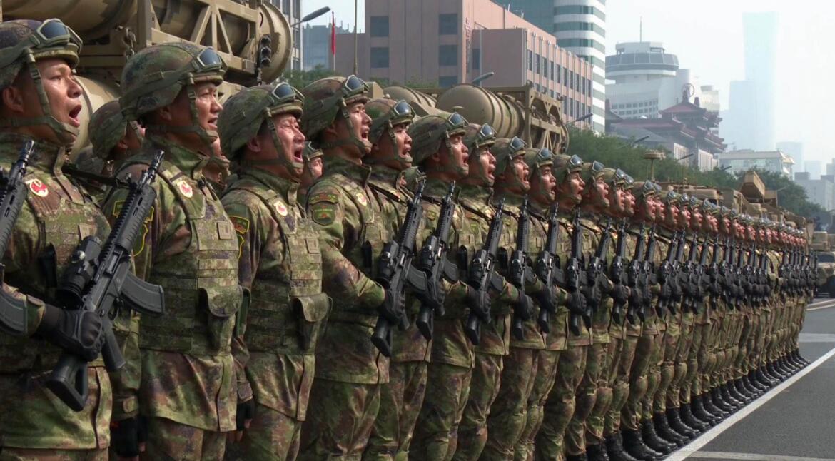 九三阅兵 新一代武器装备震撼亮相